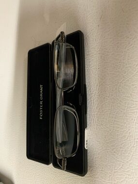Foster Grant Men's Rectangular Metal Glasses in Silver